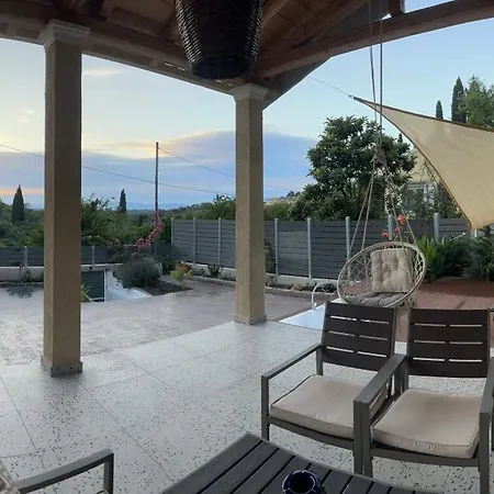 Nikos' Gastouri (Corfu)