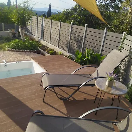 Nikos' Gastouri (Corfu)